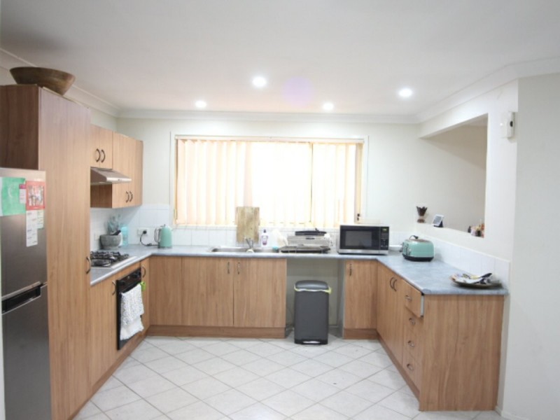 7 Chienti Place, Prestons NSW 2170