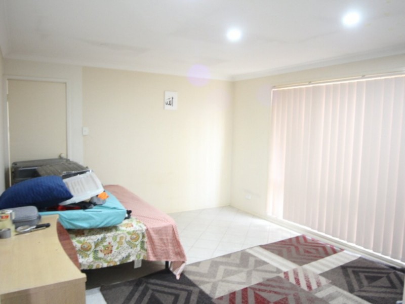 7 Chienti Place, Prestons NSW 2170