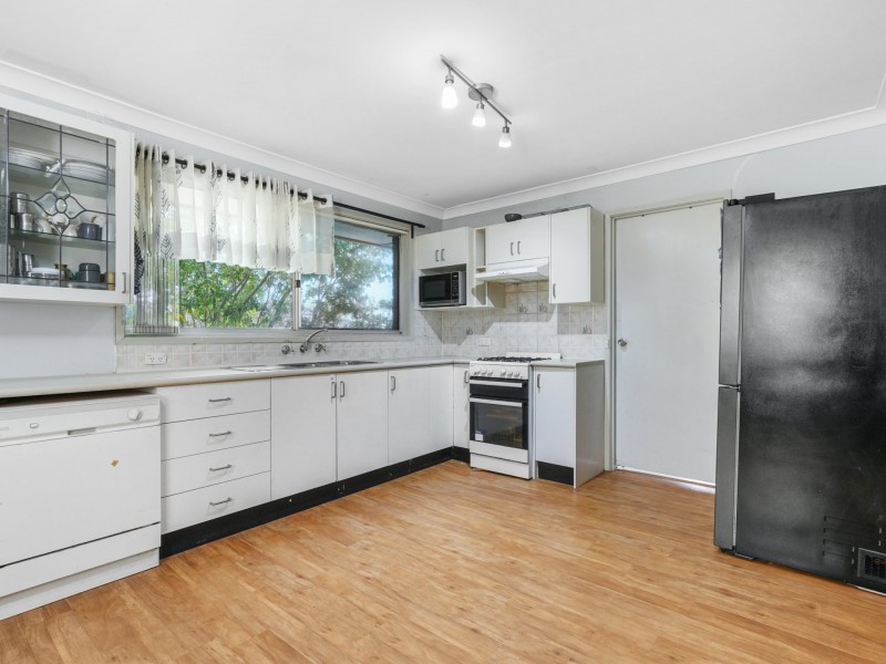 9 Crispsparkle Drive, Ambarvale NSW 2560