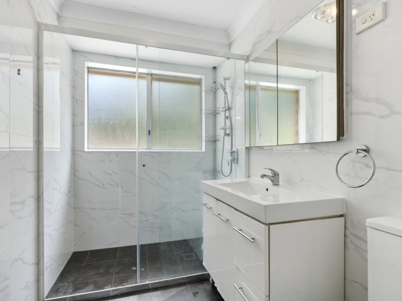 9 Crispsparkle Drive, Ambarvale NSW 2560