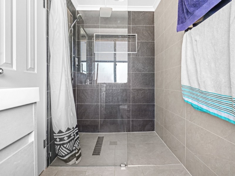 4 Westland Close, Raby NSW 2566