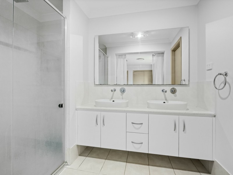 30B Guernsey Avenue, Minto NSW 2566