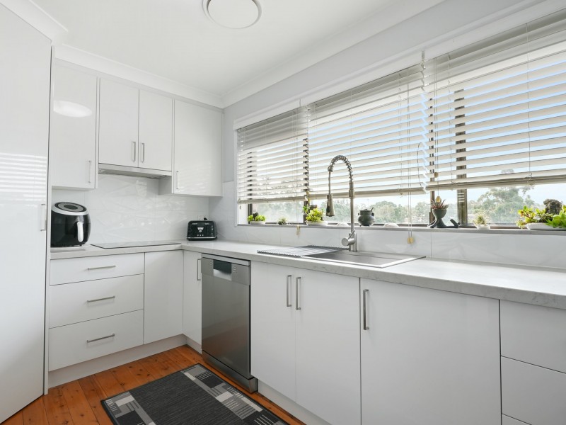 55 Aberfeldy Cres, St Andrews NSW 2566