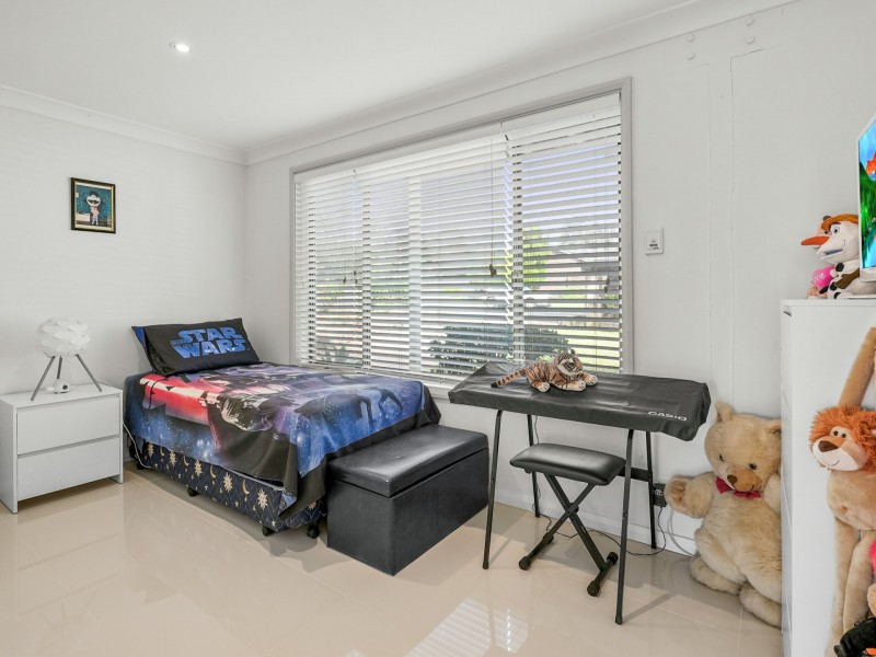 55 Aberfeldy Cres, St Andrews NSW 2566