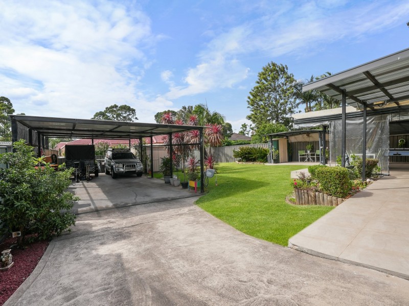 55 Aberfeldy Cres, St Andrews NSW 2566