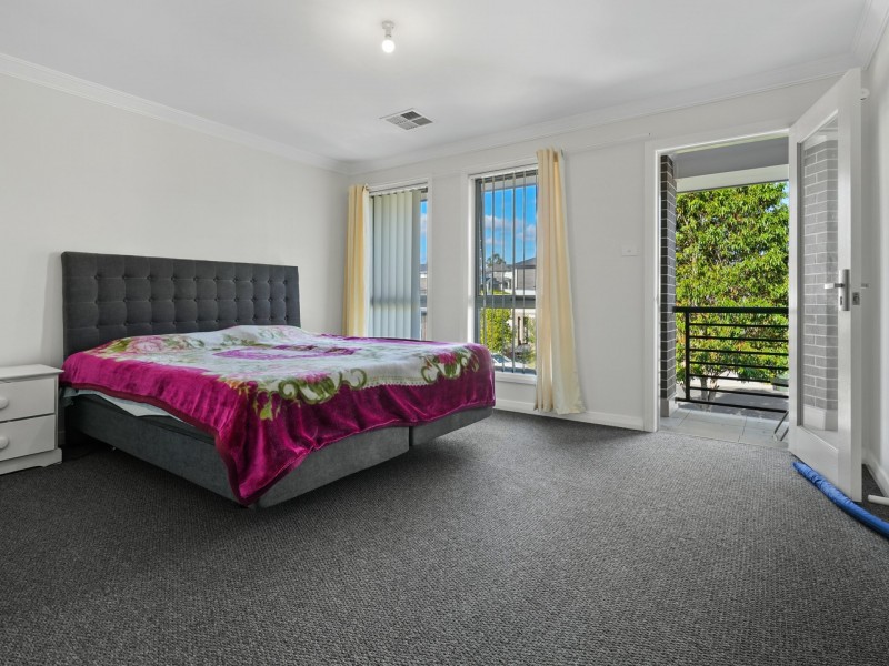 76 Pendergest Avenue, Minto NSW 2566