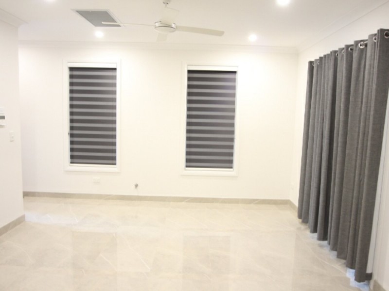 28A Solomon St, Campbelltown NSW 2560