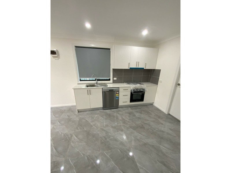 18A Erin Place, Casula NSW 2170