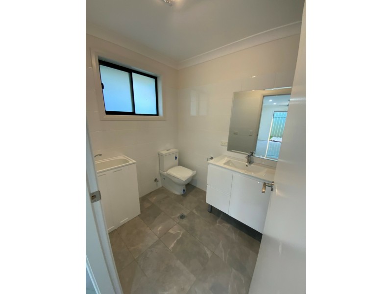 18A Erin Place, Casula NSW 2170
