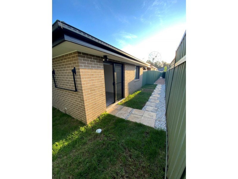 18A Erin Place, Casula NSW 2170