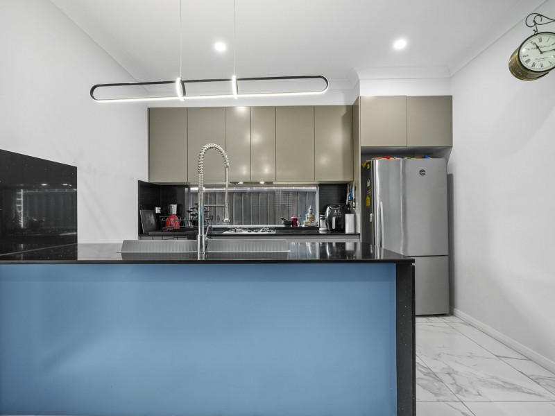 11 Botany Street, Gregory Hills NSW 2557