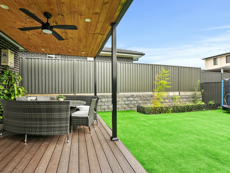 11 Botany Street, Gregory Hills NSW 2557