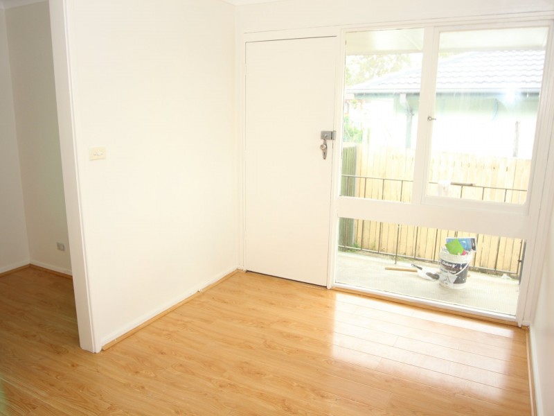 8 Paper Bark Place, Macquarie Fields NSW 2564