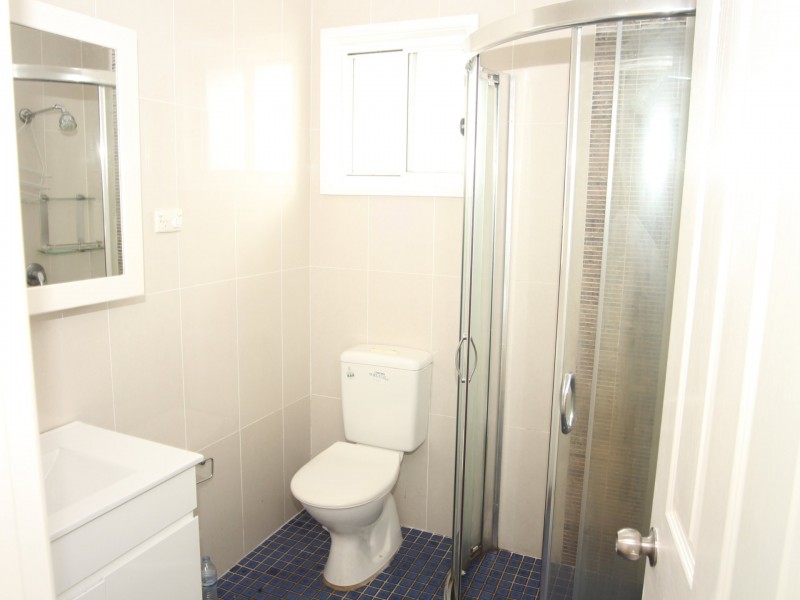 8 Paper Bark Place, Macquarie Fields NSW 2564