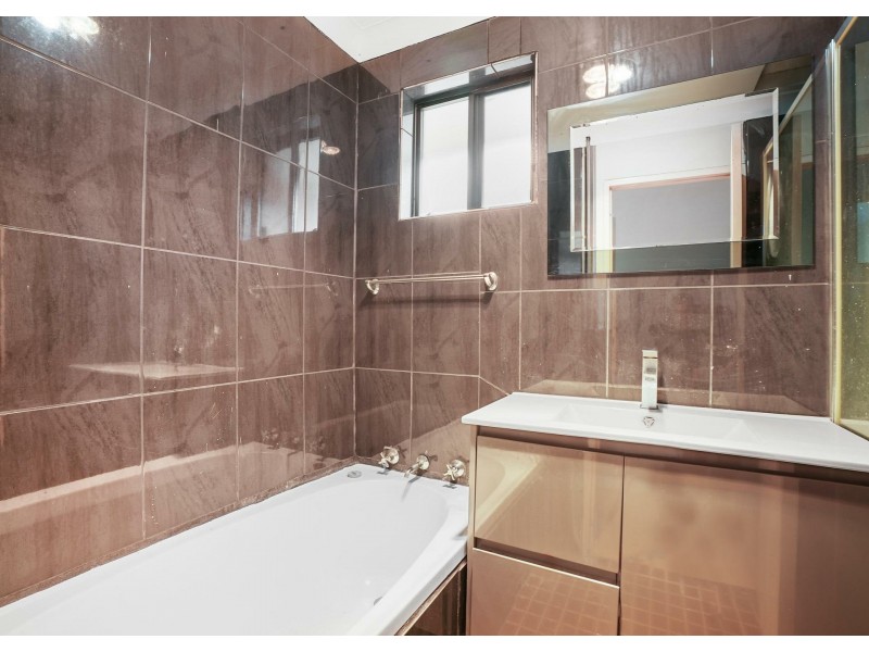 70/144 Moore Street, Liverpool NSW 2170