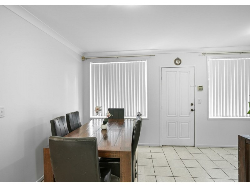 UNIT1 1 MACQUARIE ROAD, Ingleburn NSW 2565