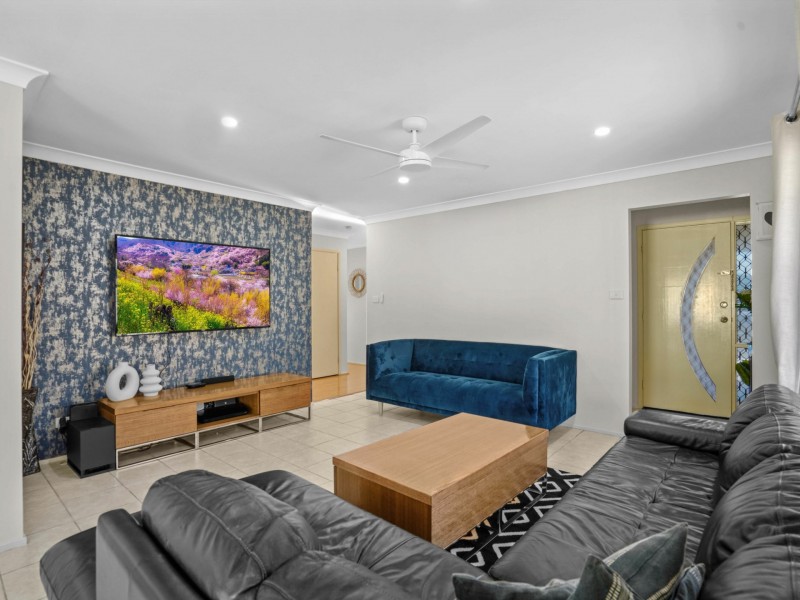 6 Stockalls Place, Minto NSW 2566