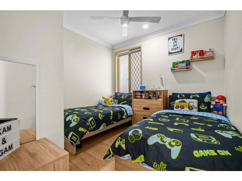 6 Stockalls Place, Minto NSW 2566