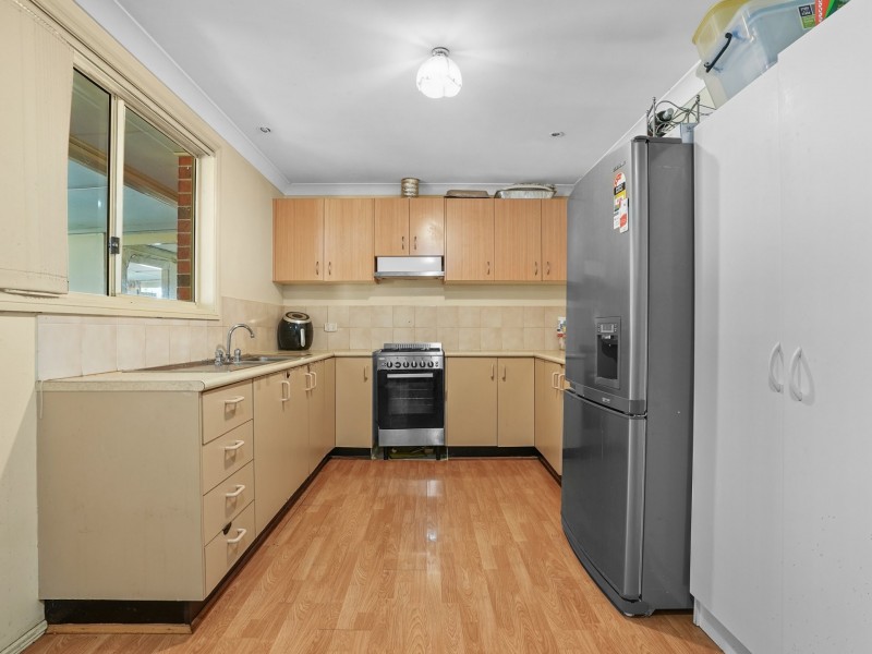 8 Cornelian Avenue, Eagle Vale NSW 2558