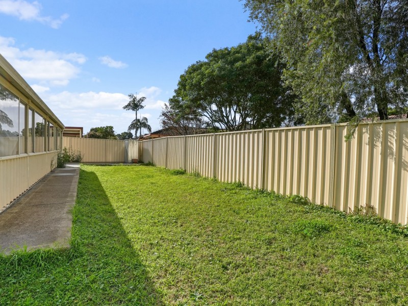 8 Cornelian Avenue, Eagle Vale NSW 2558