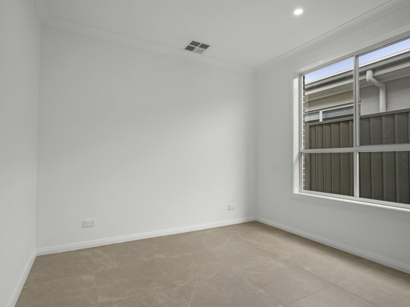 70 Ingall Loop, Catherine Field NSW 2557