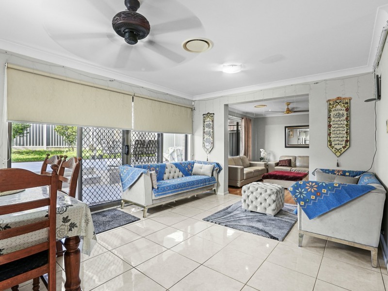 14, 14A Carruthers Street, Minto NSW 2566