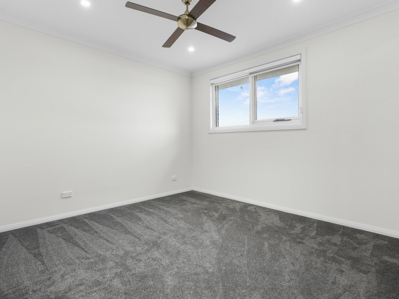8 Chinnoks Avenue, Campbelltown NSW 2560