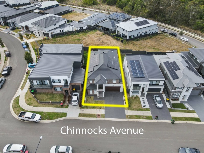 8 Chinnoks Avenue, Campbelltown NSW 2560