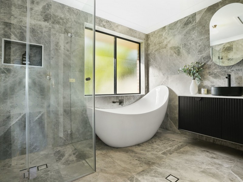 14 Clark Place, Minto NSW 2566