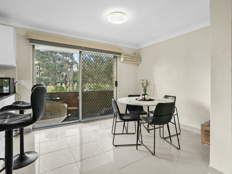 Unit 21/18 Westmoreland Rd, Minto NSW 2566