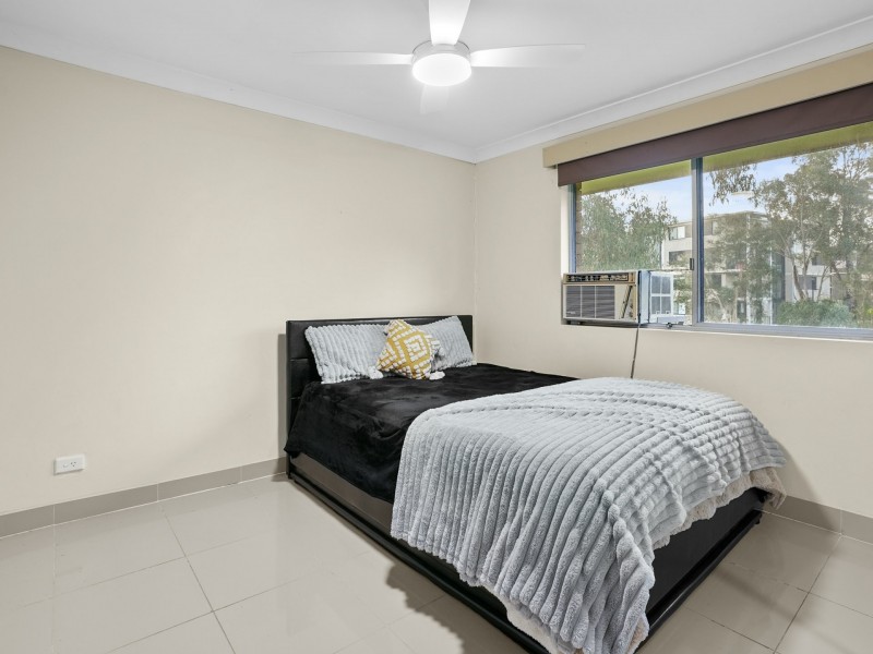 Unit 21/18 Westmoreland Rd, Minto NSW 2566