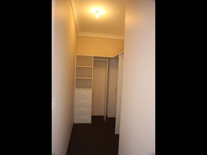 15 Matthews Square, Ingleburn NSW 2565