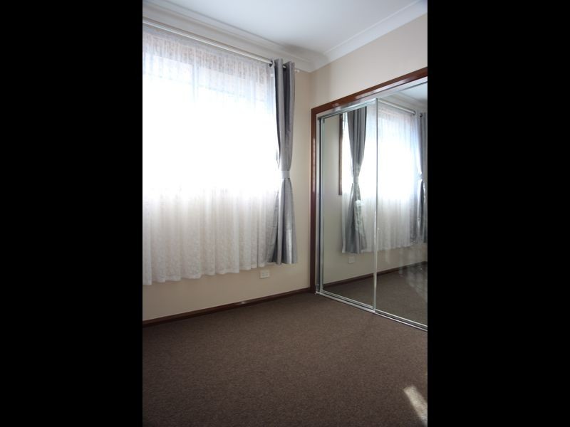 15 Matthews Square, Ingleburn NSW 2565