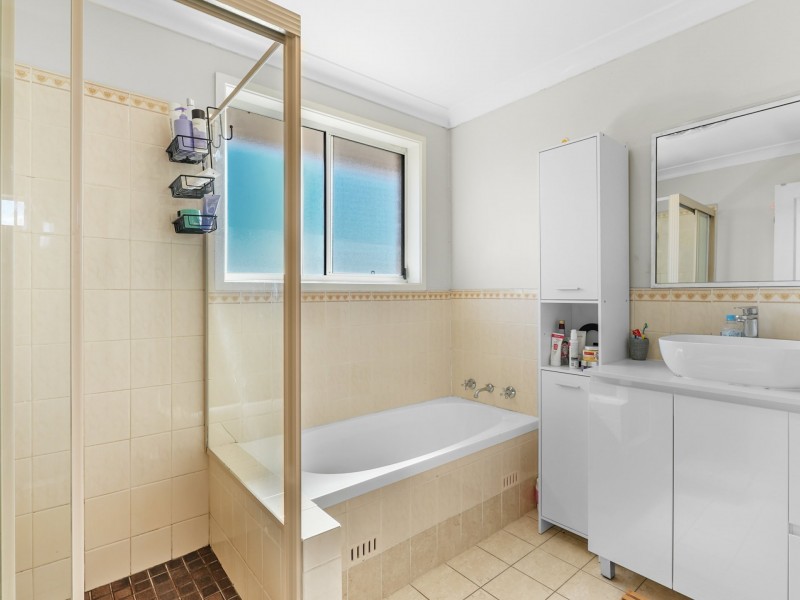 2/23 Chester Road, Ingleburn NSW 2565