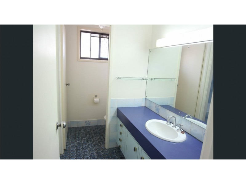 1 Kylie Place, Ingleburn NSW 2565