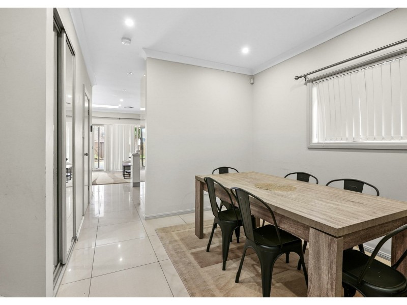 69B Oxford Road, Ingleburn NSW 2565