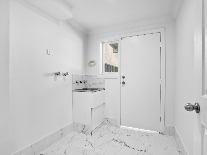 2/21-25 KURRAJONG RD, Casula NSW 2170