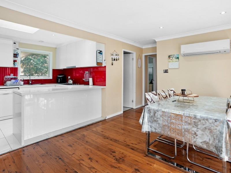 15 Ballantrae Drive, St Andrews NSW 2566