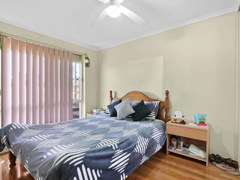 12 Ferrari Pl, Ingleburn NSW 2565