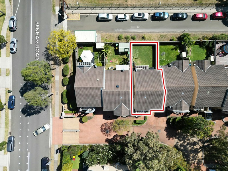 6/14 Benham Road, Minto NSW 2566