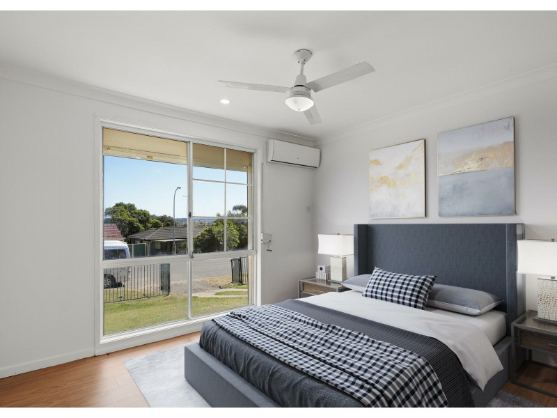 25 Fenton Cres, Minto NSW 2566