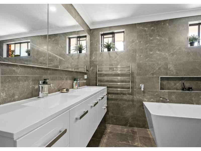 34 Sopwith Ave, Raby NSW 2566