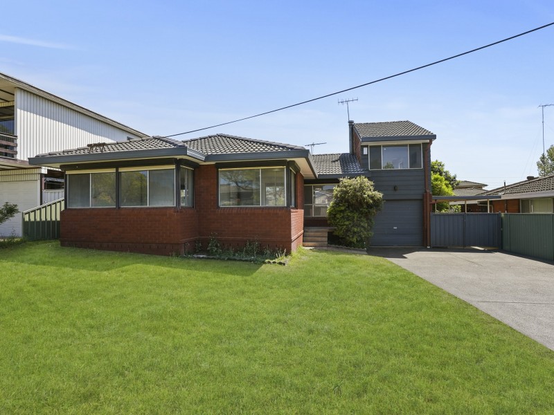 5 Treelands Avenue, Ingleburn NSW 2565