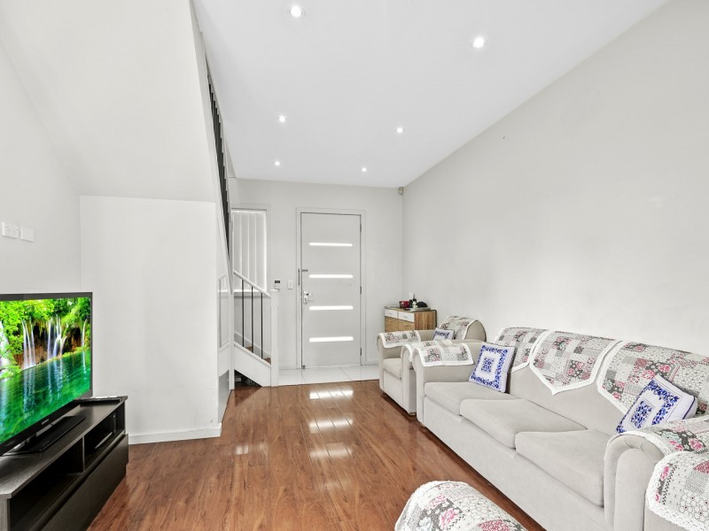 1/1 Harold Street, Macquarie Fields NSW 2564