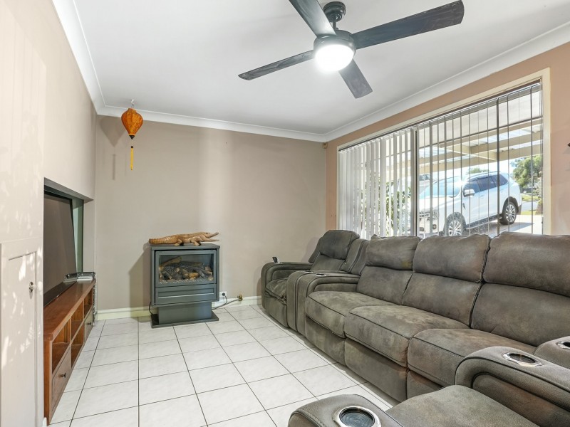 19 Broom Place, St Andrews NSW 2566