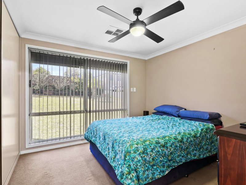 19 Broom Place, St Andrews NSW 2566