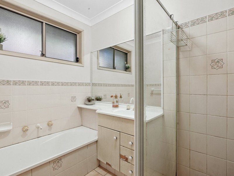 158 Guernsey Avenue, Minto NSW 2566