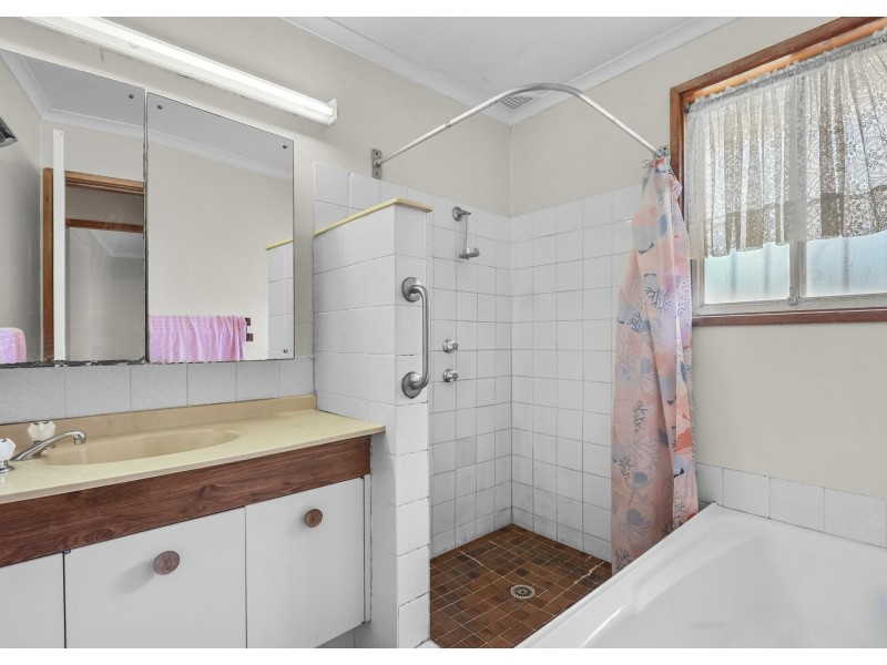 21 Lillas Place, Minto NSW 2566