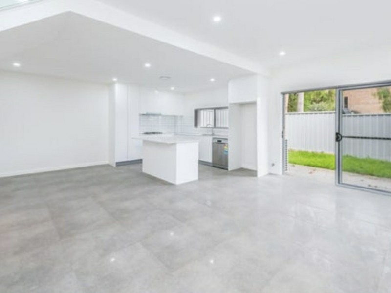 3/24 Blackwood Avenue, Casula NSW 2170