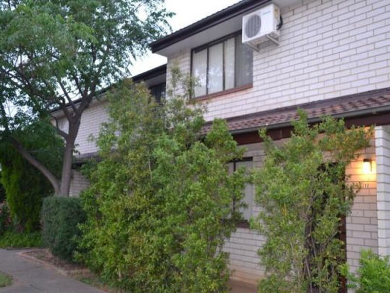 12/9-13 Surry Street, Minto NSW 2566